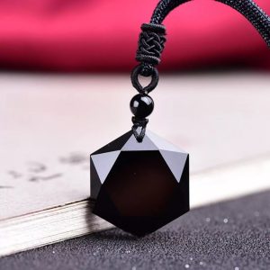 A szerencsehozó - obszidián nyaklánc